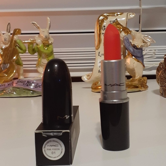 NWB!! MAC LIPSTICK 💋(SOLD SEPARATELY) - Picture 5 of 8